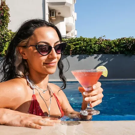 Ξενοδοχείο Berry Bella Μαρμαρίς
